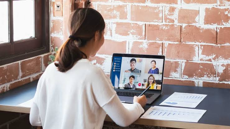 Leadership that works when people stay remote